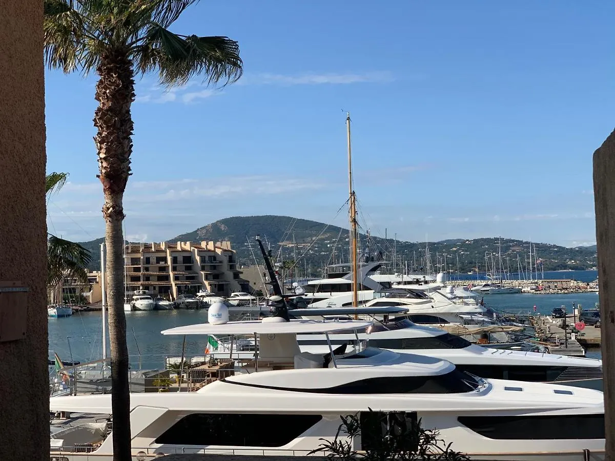 Appartement Yachts View, 100M Beach Saint-Tropez, Fiber Wifi High Speed à Cogolin 0*,  France